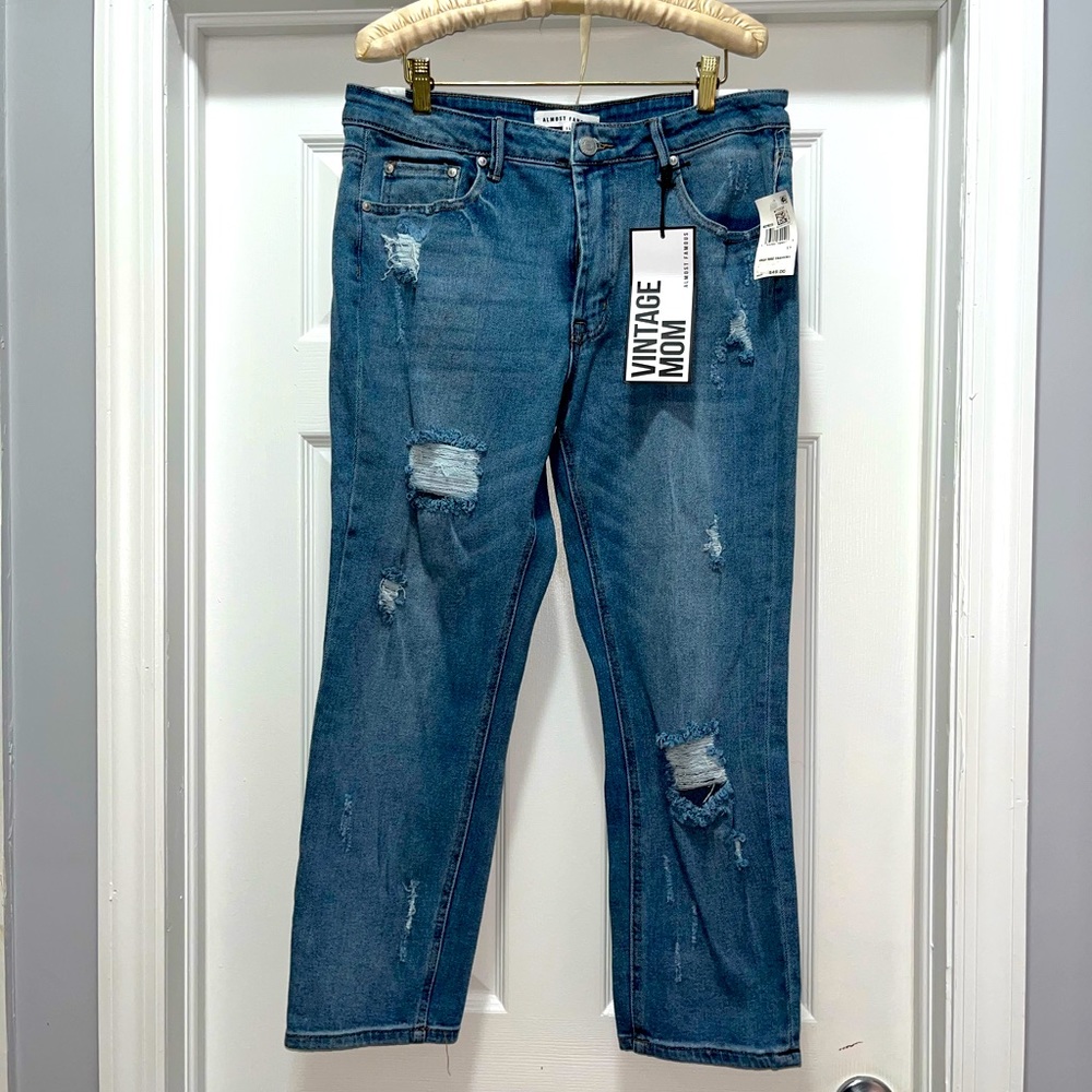 Vintage Mom ripped jeans